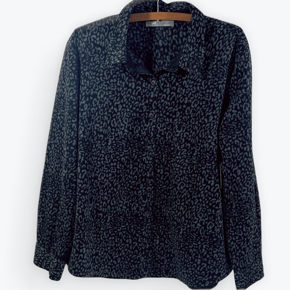 Lee Riders Black and Gray Animal Print Top Buttoned Fleece Leopard XL Sweatshirt